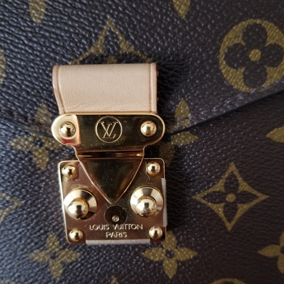 🎉🎉SOLD🎉🎉Auth Louis Vuitton Pochette Metis Mono - Picture 2 of 8